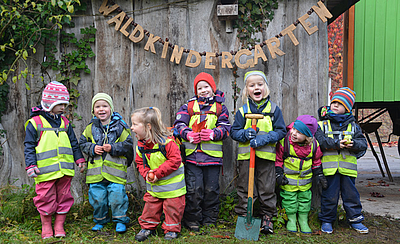 Waldkindergarten Schleswig auf dem Hof Königswill bei Bunde Wischen